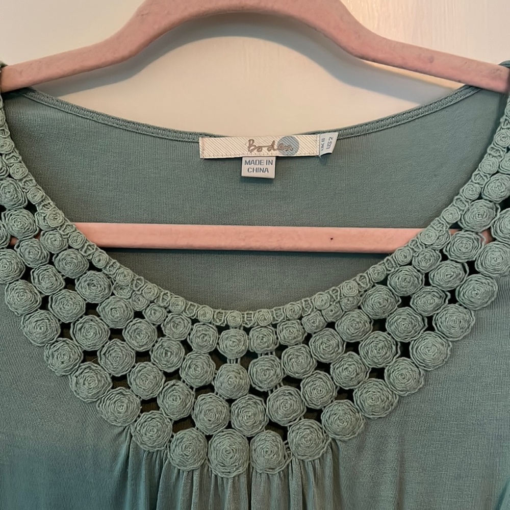 Boden top size 2 - Picture 2 of 2